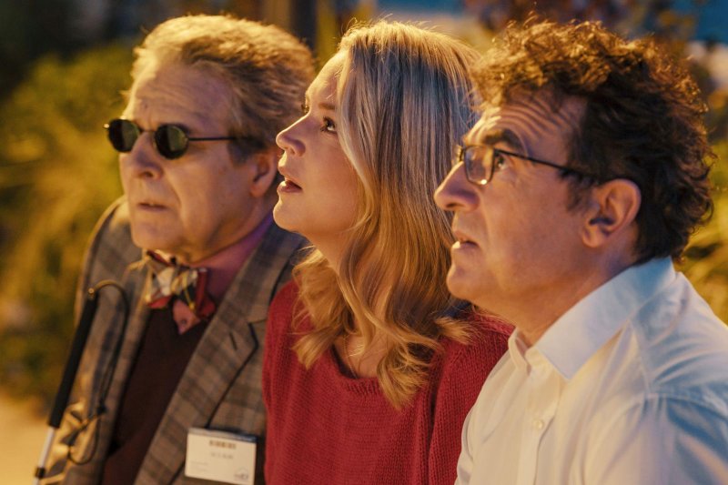 死前瘋狂活一次《蠢蛋告別式》